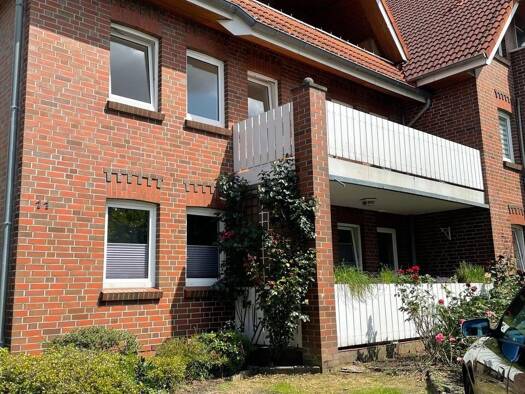 Wohnung zur Miete 950 € 3 Zimmer 93 m² Geschoss 1/2 frei ab 01.01.2027 Westerstede Westerstede 26655
