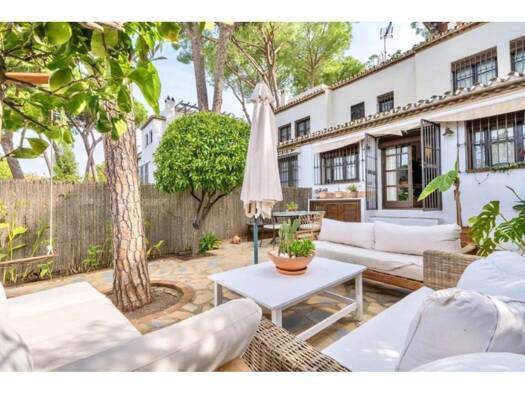 Doppelhaushälfte zur Miete 3.500 € 3 Zimmer 238.664 m² 300 m² Grundstück Marbella 29660