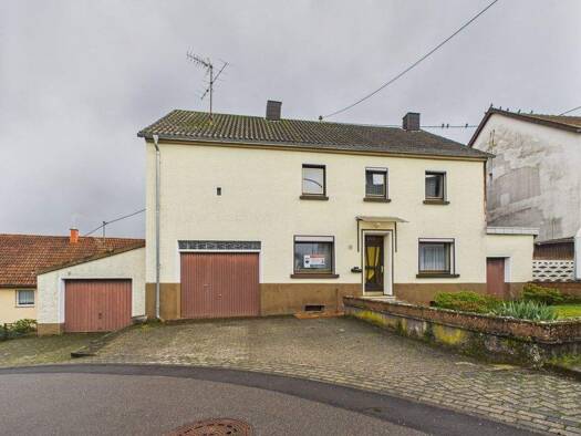 Einfamilienhaus zum Kauf 99.000 € 7 Zimmer 131 m² 643 m² Grundstück Bardenbach Wadern 66687