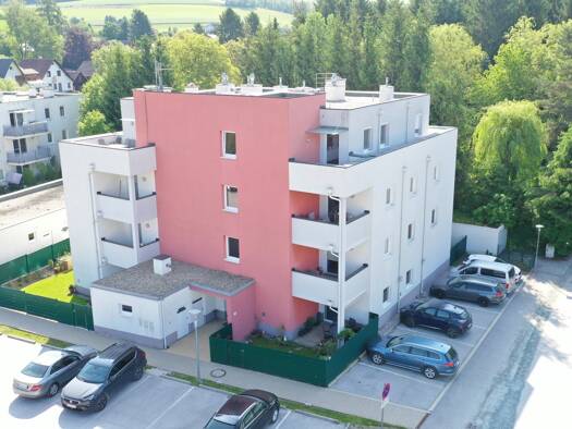 Wohnung zur Miete 555 € 2 Zimmer 59,3 m² 2. Geschoss Krumbach 2851