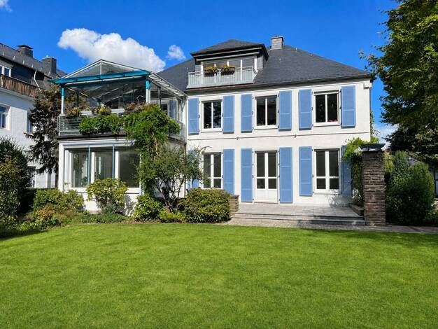 Wohnung zur Miete 1.350 € 2 Zimmer 117 m² 1. Geschoss Innenstadt Detmold 32756