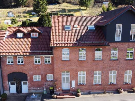 Mehrfamilienhaus zum Kauf 299.000 € 9 Zimmer 375 m² 1.719 m² Grundstück frei ab sofort Altendambach 98553
