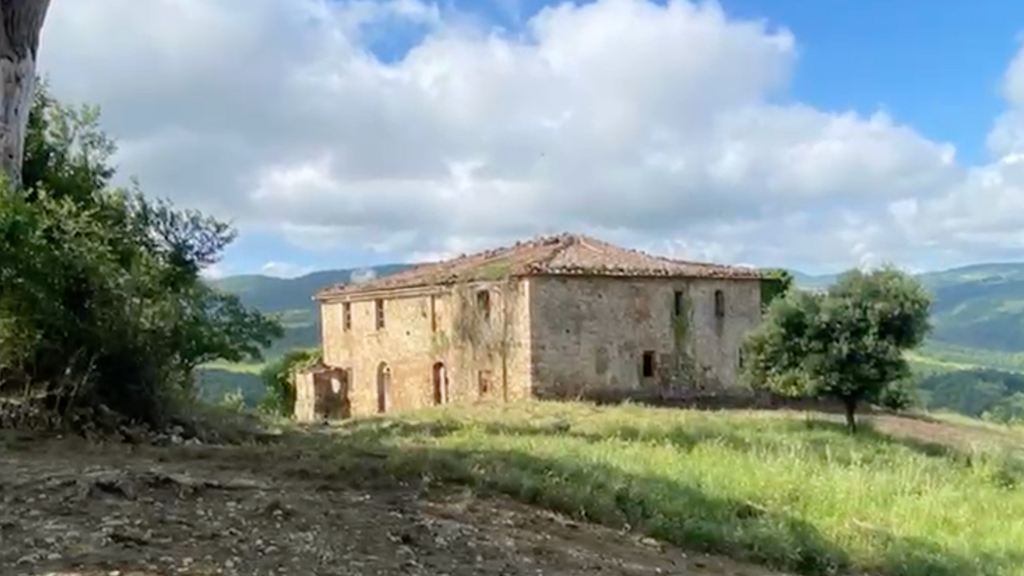 Bauernhaus zum Kauf 350.000 € 10 Zimmer 580 m² 170.000 m² Grundstück frei ab sofort Colle val d'elsa