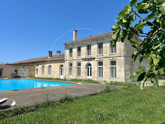 Haus zum Kauf 848.000 € 600 m² 300.000 m² Grundstück Saint-Emilion 33330
