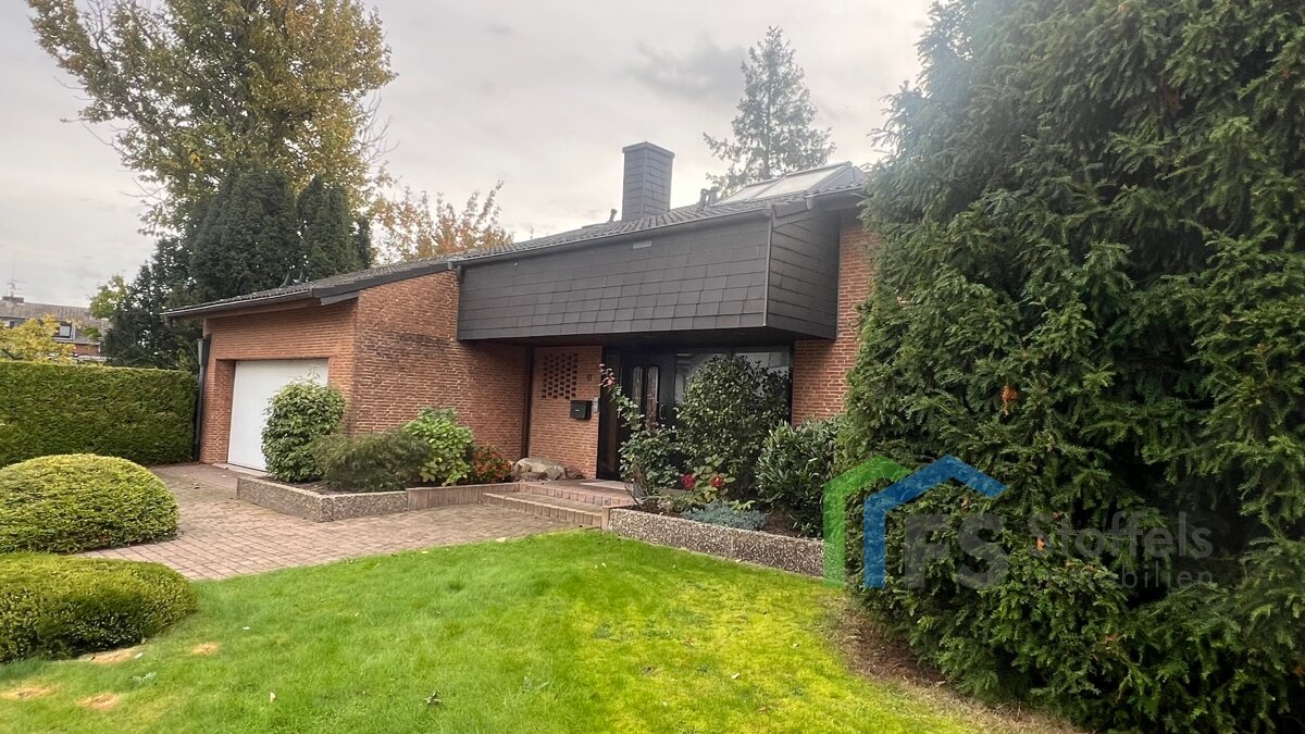 Einfamilienhaus zum Kauf 635.000 € 6 Zimmer 286 m²<br/>Wohnfläche 953 m²<br/>Grundstück Parkstraße 11 Rölsdorf Düren 52355