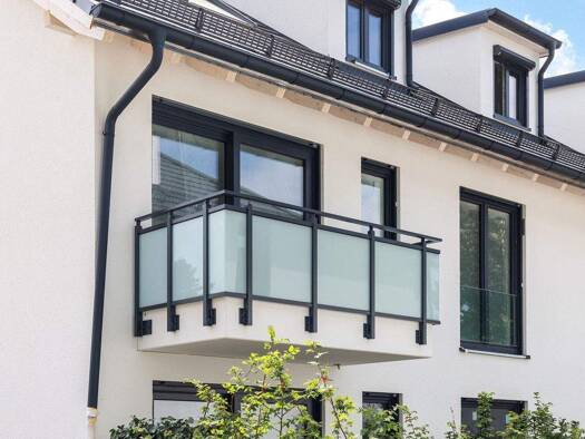 Wohnung zum Kauf - Erstbezug provisionsfrei 659.000 € 2 Zimmer 61,2 m² 1. Geschoss Kunihohstraße 7 Bogenhausen München 81929