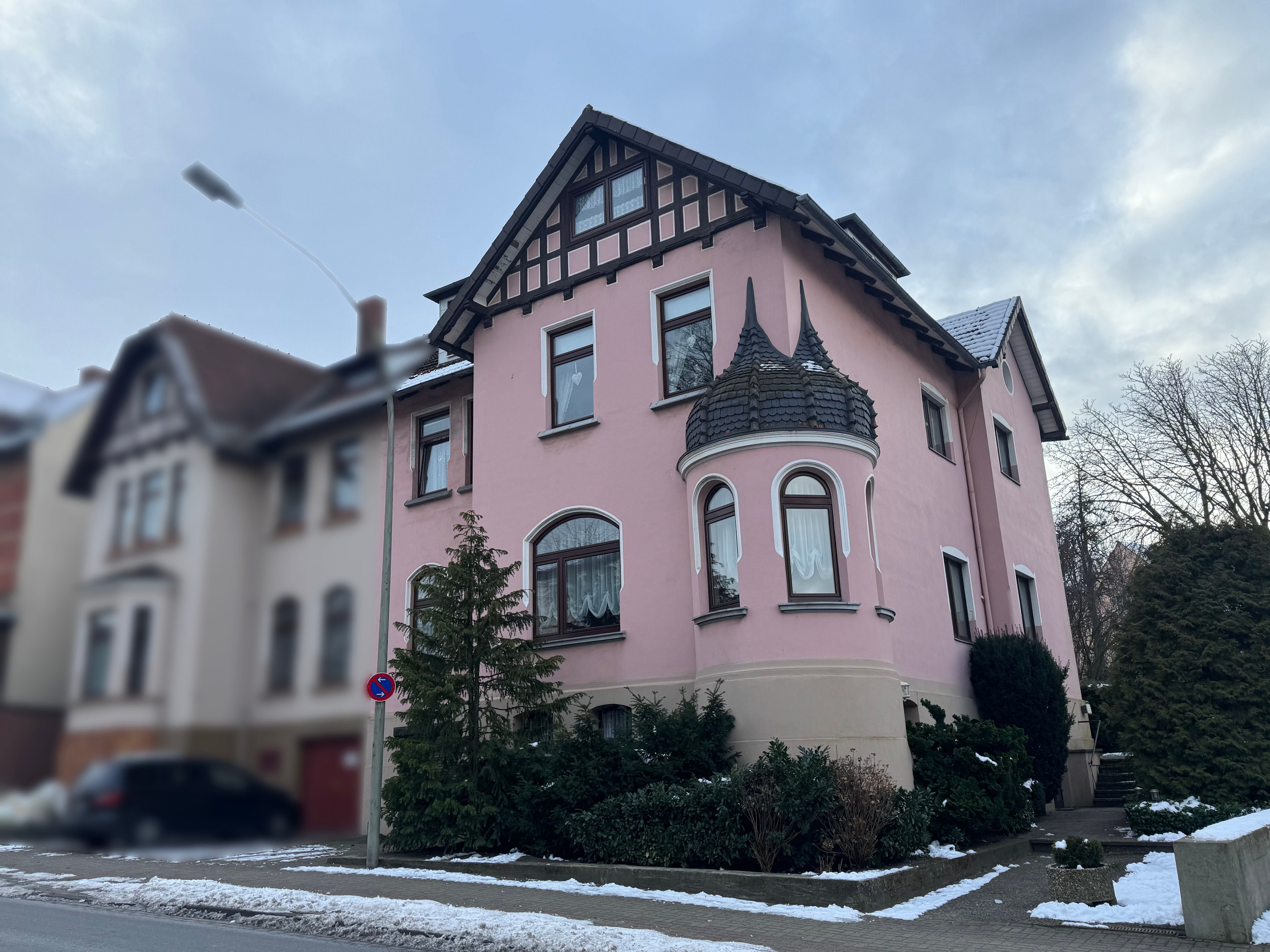 Mehrfamilienhaus zum Kauf 325.000 € 8 Zimmer 285 m²<br/>Wohnfläche 548 m²<br/>Grundstück ab sofort<br/>Verfügbarkeit Oberstadt / Braunschweiger Straße Helmstedt 38350