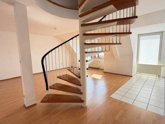 Wohnung zur Miete 609 € 2 Zimmer 77,5 m² 2. Geschoss frei ab 24.07.2026 Berliner Straße 7 Sande 26452