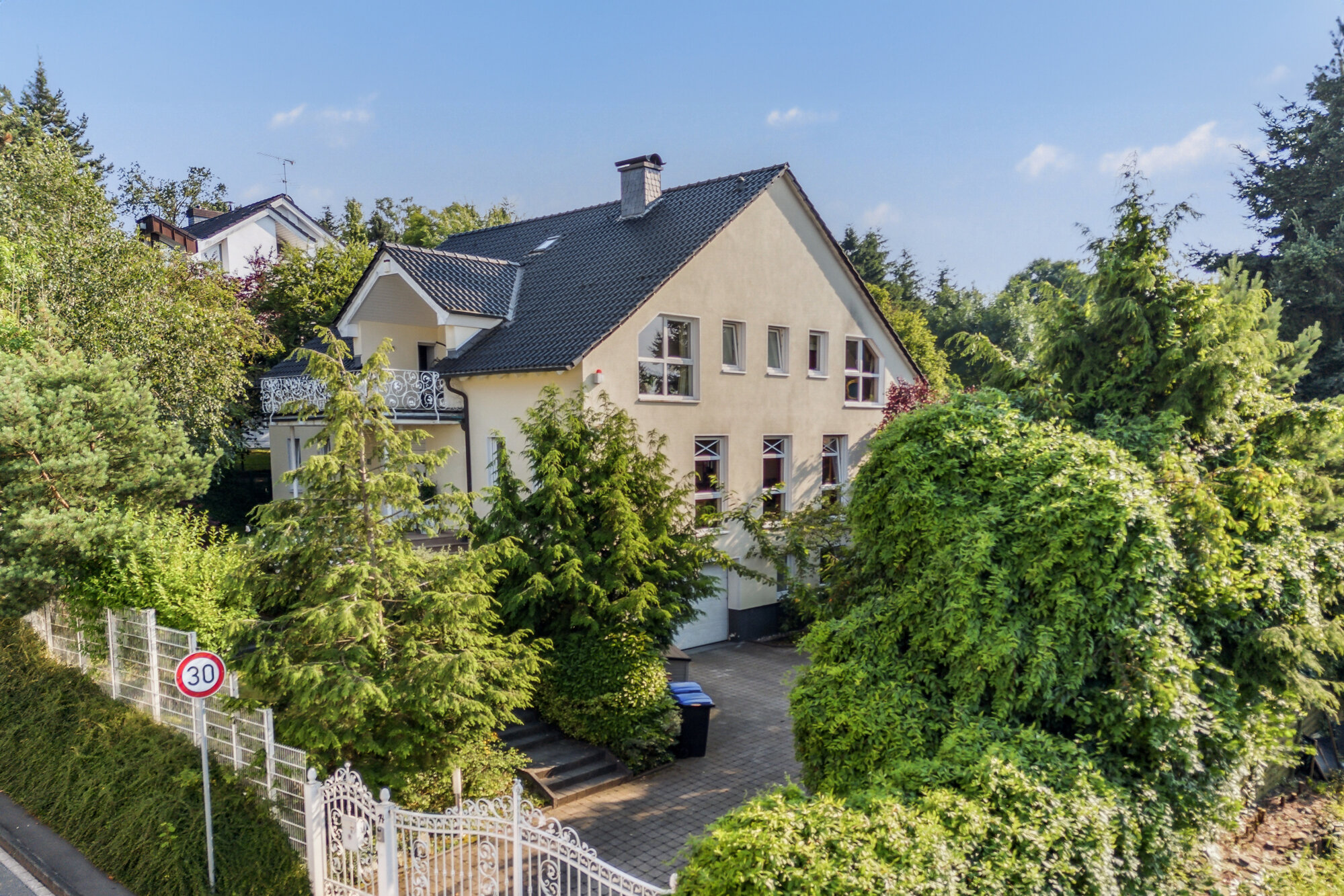 Villa zum Kauf 2.190.000 € 8 Zimmer 374 m²<br/>Wohnfläche 4.248 m²<br/>Grundstück Schwelm 58332