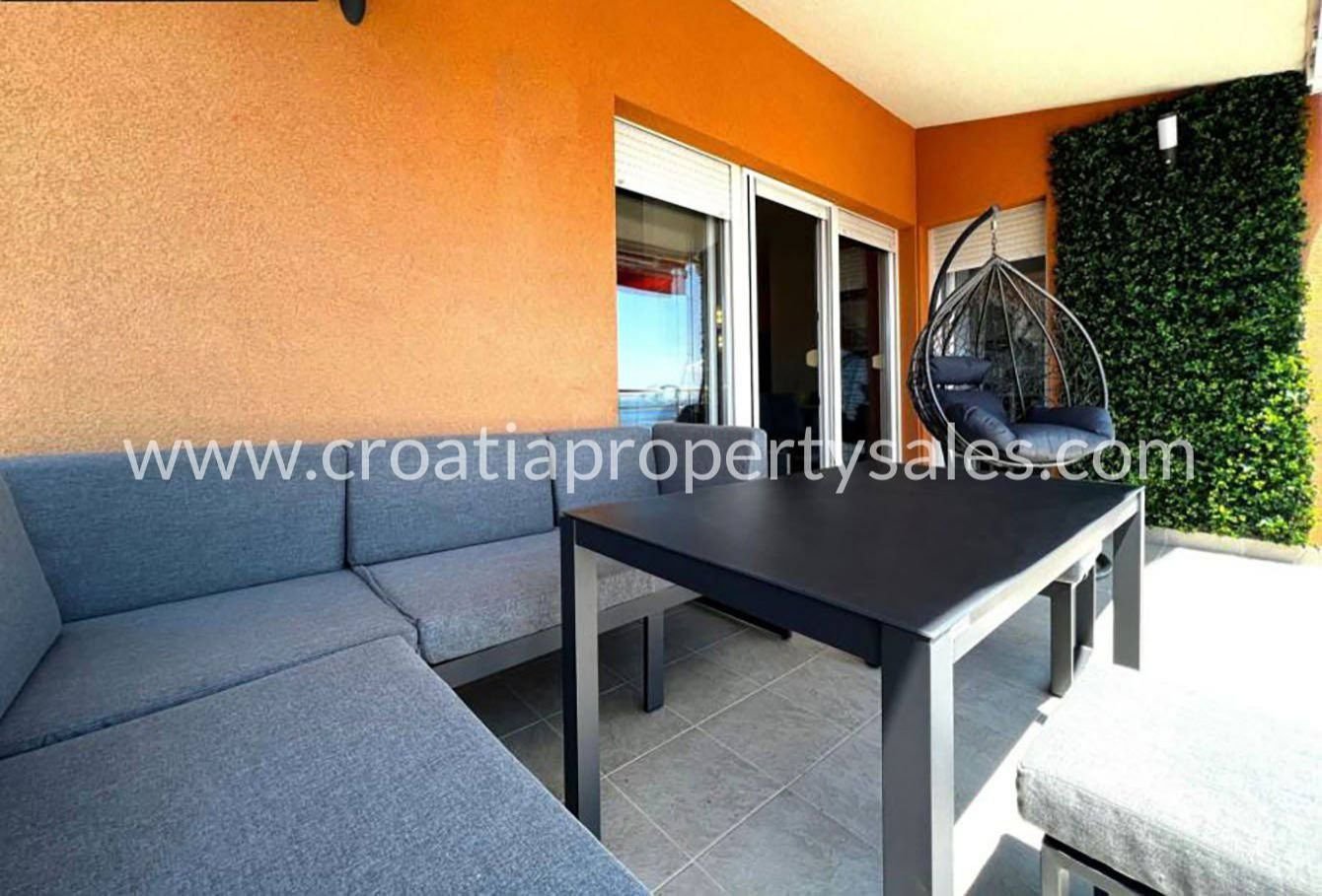 Wohnung zum Kauf 380.000 € 3 Zimmer 84 m²<br/>Wohnfläche Trogir