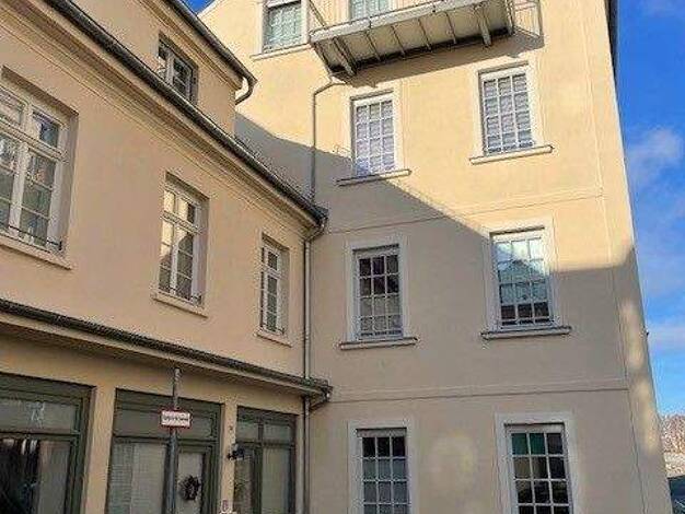 Wohnung zur Miete 1.045 € 4 Zimmer 110 m² 3. Geschoss Radeberger Str. 56 Großröhrsdorf 01900