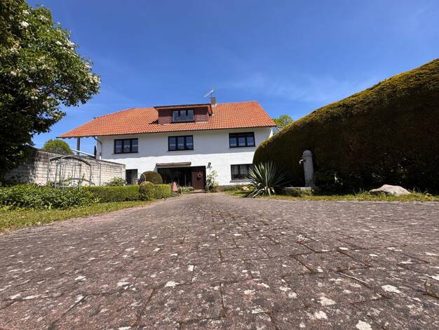 Mehrfamilienhaus zum Kauf 550.000 € 13 Zimmer 500 m² 1.896 m² Grundstück Sontra Sontra 36205