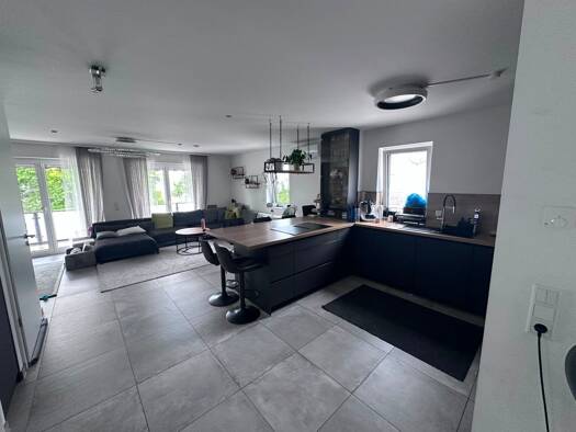 Maisonette zur Miete 1.900 € 5 Zimmer 136 m² Geschoss 1/2 frei ab sofort Waldheim Offenbach am Main 63075