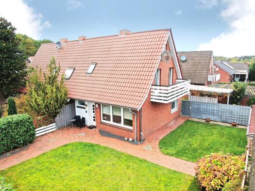 Doppelhaushälfte zum Kauf provisionsfrei 169.900 € 3 Zimmer 64 m² 546 m² Grundstück Oststraße 8 A Uelsen 49843