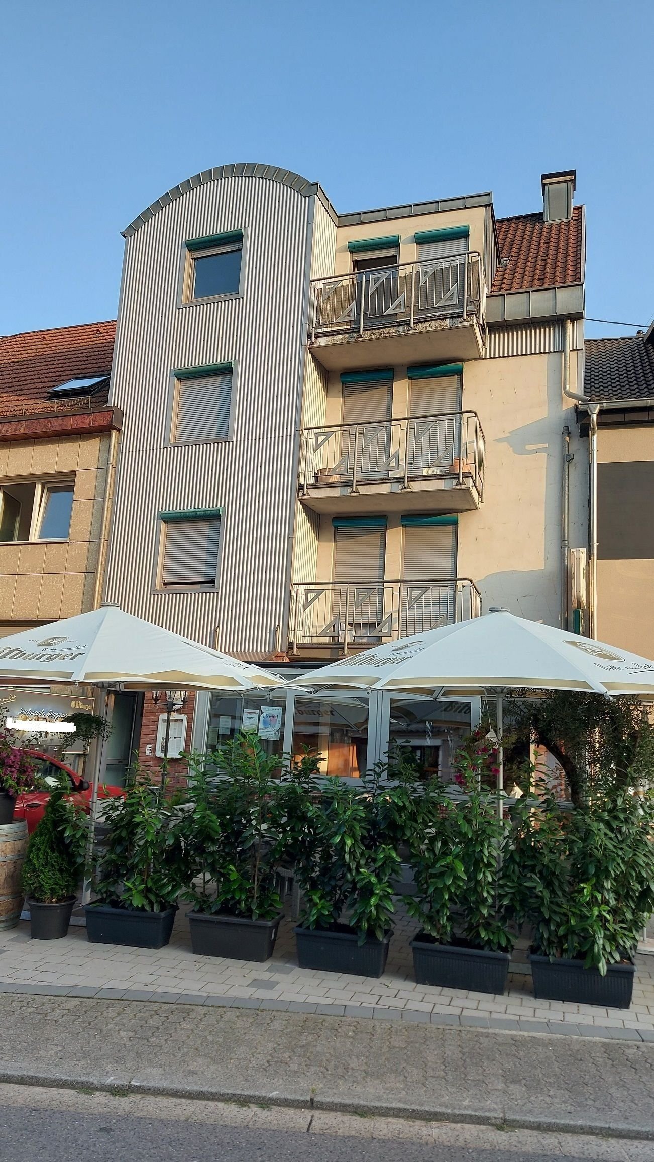 Mehrfamilienhaus zum Kauf als Kapitalanlage geeignet 699.000 € 10 Zimmer 365 m²<br/>Wohnfläche 264 m²<br/>Grundstück Nalbach Nalbach 66809