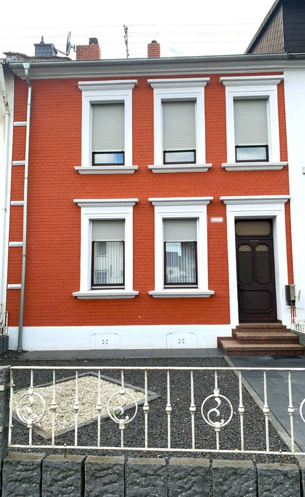 Reihenmittelhaus zum Kauf 200.000 € 6 Zimmer 150 m² 319 m² Grundstück Ensdorf 66806