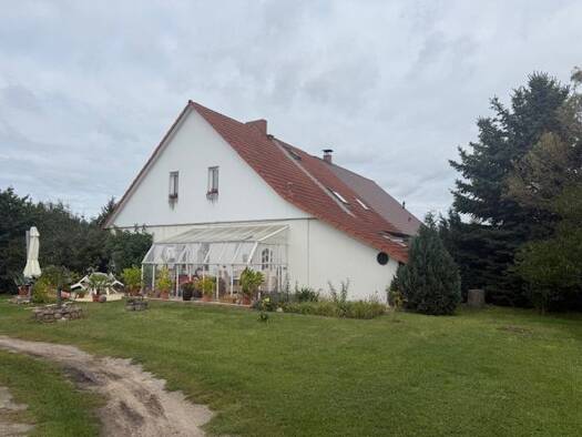Haus zum Kauf 269.500 € 5 Zimmer 165 m² 1.200 m² Grundstück Groß Oßnig Neuhausen/Spree 03058