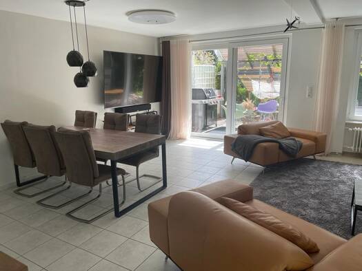 Haus zum Kauf provisionsfrei 545.000 € 6 Zimmer 208 m² Hausen Obertshausen 63179