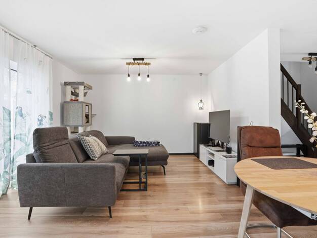 Doppelhaushälfte zum Kauf 459.900 € 4,5 Zimmer 116,2 m² 239 m² Grundstück Bihlafingen Laupheim- Bihlafingen 88471