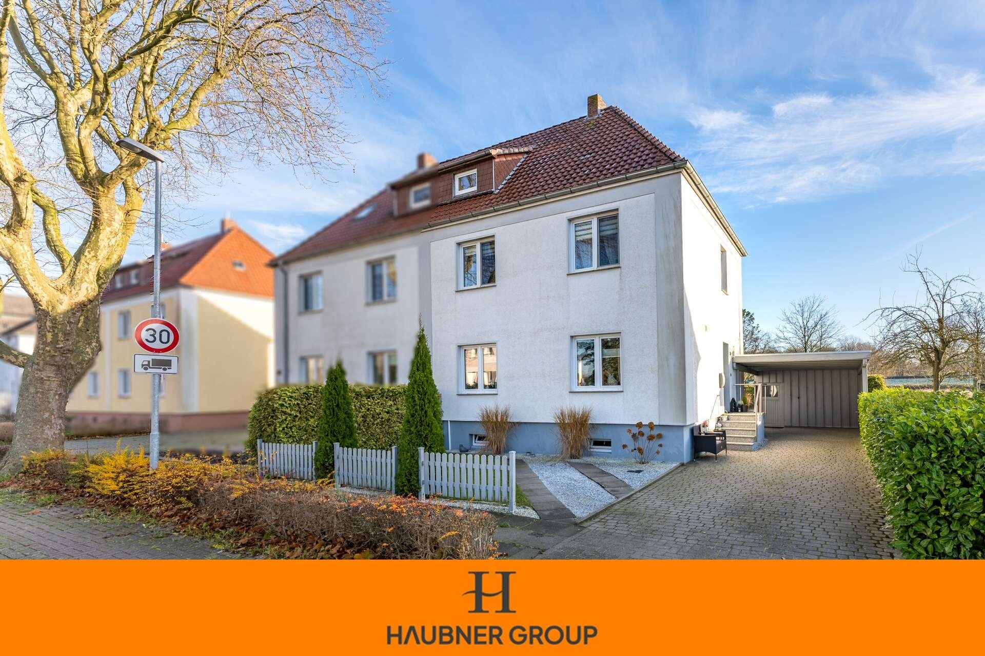 Doppelhaushälfte zum Kauf 235.000 € 4 Zimmer 130 m²<br/>Wohnfläche 542 m²<br/>Grundstück Süd Nordenham 26954