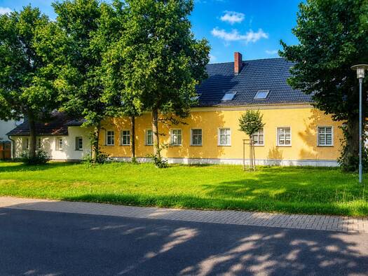 Einfamilienhaus zum Kauf 549.000 € 7 Zimmer 260 m² 8.984 m² Grundstück Gutengermendorf Löwenberger Land 16775