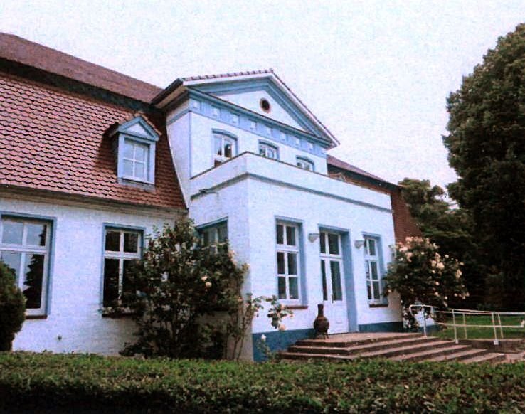 Mehrfamilienhaus zum Kauf als Kapitalanlage geeignet 800 m²<br/>Wohnfläche 19.000 m²<br/>Grundstück Pentin Gützkow 17506