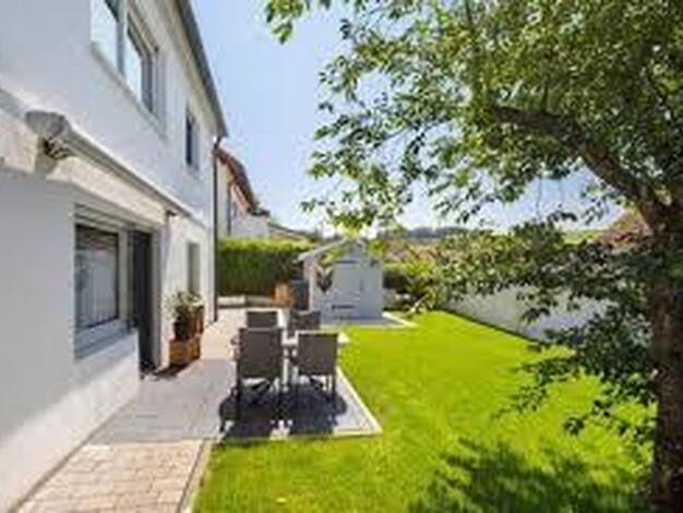 Reihenmittelhaus zur Miete 2.550 € 5 Zimmer 186 m² 384 m² Grundstück Opladen Leverkusen 51379