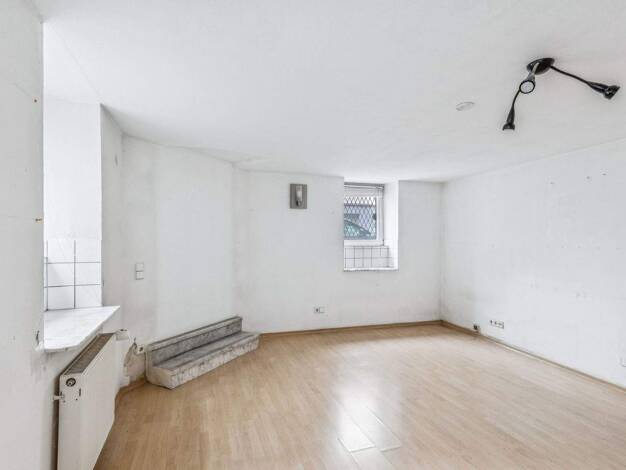 Wohnung zum Kauf 189.000 € 2 Zimmer 54 m² Mitte Stuttgart 70180