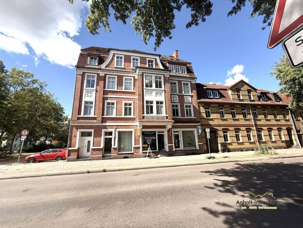 Wohnung zur Miete 455 € 2 Zimmer 65 m² 1. Geschoss frei ab sofort Dessauer Straße (Bitterfeld) 1 Bitterfeld Bitterfeld-Wolfen 06749