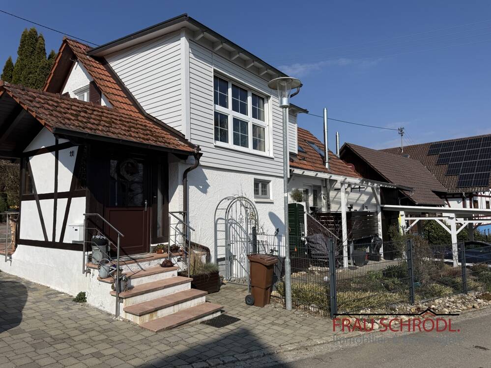 Immobilie in Tengen - Gemütliches Landhäusle im schönen  Wiechs am Randen - Bild 1