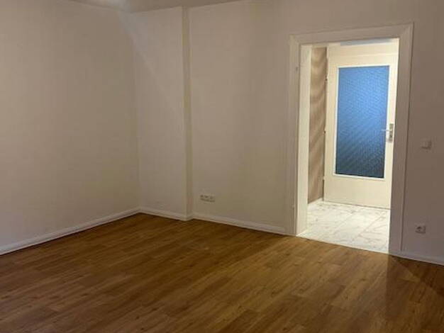 Wohnung zur Miete 800 € 2 Zimmer 77 m² 3. Geschoss Wiesbaden 65183