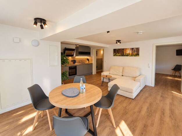Wohnung zum Kauf 173.000 € 2 Zimmer 59,7 m² EG Am Langen Acker 1 Elkeringhausen Winterberg 59955