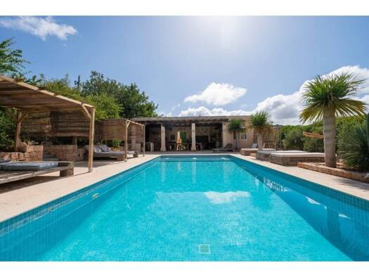 Villa zur Miete 15.500 € 5 Zimmer 300 m² 10.000 m² Grundstück >Diseminado Can Xicu > Sant Josep de sa Talaia 07830