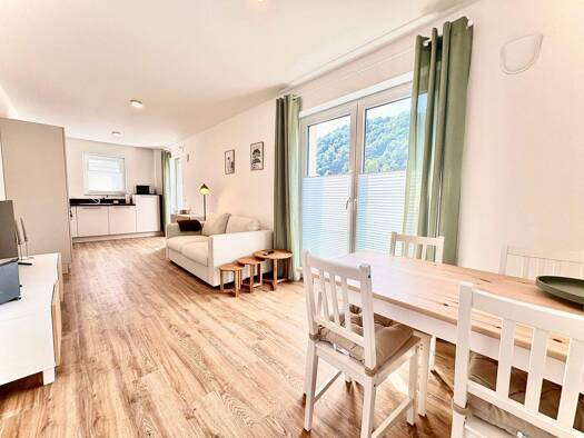 Wohnung zur Miete 875 € 2 Zimmer 42 m² 2. Geschoss Martinerfeld 61 Trier-West-Pallien Trier 54294