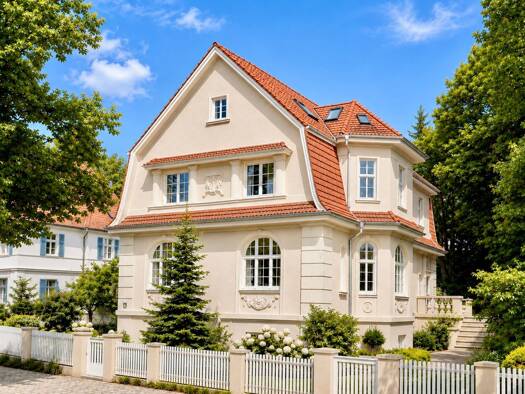 Villa zum Kauf 1.350.000 € 14 Zimmer 550 m² 1.600 m² Grundstück frei ab sofort Loschwitz/Wachwitz Ortsamtsbereich Loschwitz 01326