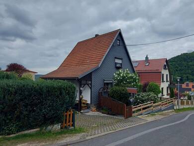 Haus zum Kauf 158.000 € 3 Zimmer 83 m² 784 m² Grundstück Suhl Suhl 98527