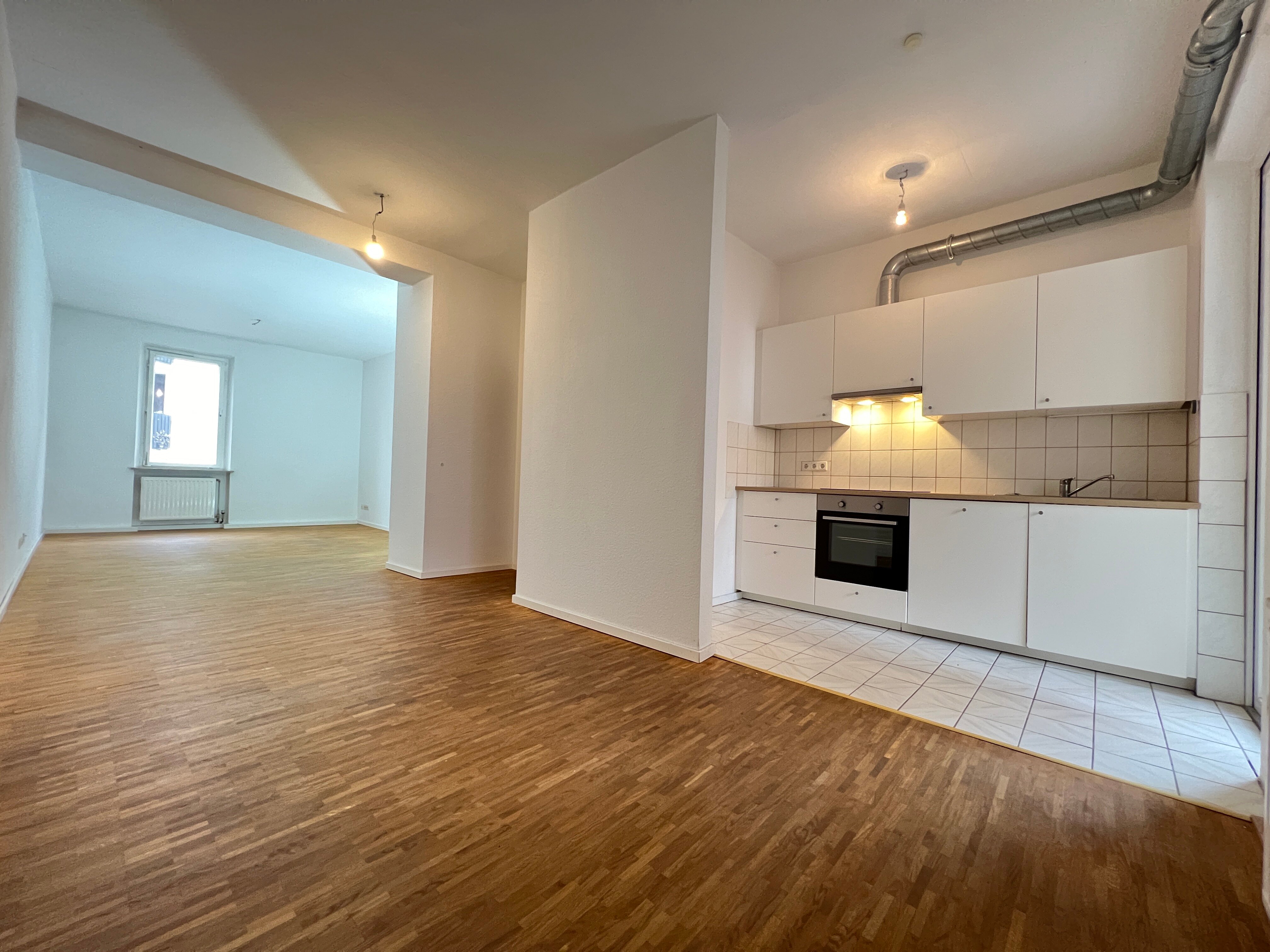 Wohnung zur Miete 890 € 2 Zimmer 75 m²<br/>Wohnfläche 1.<br/>Geschoss ab sofort<br/>Verfügbarkeit Lamprechtstr.4 Glockenhof Nürnberg 90478