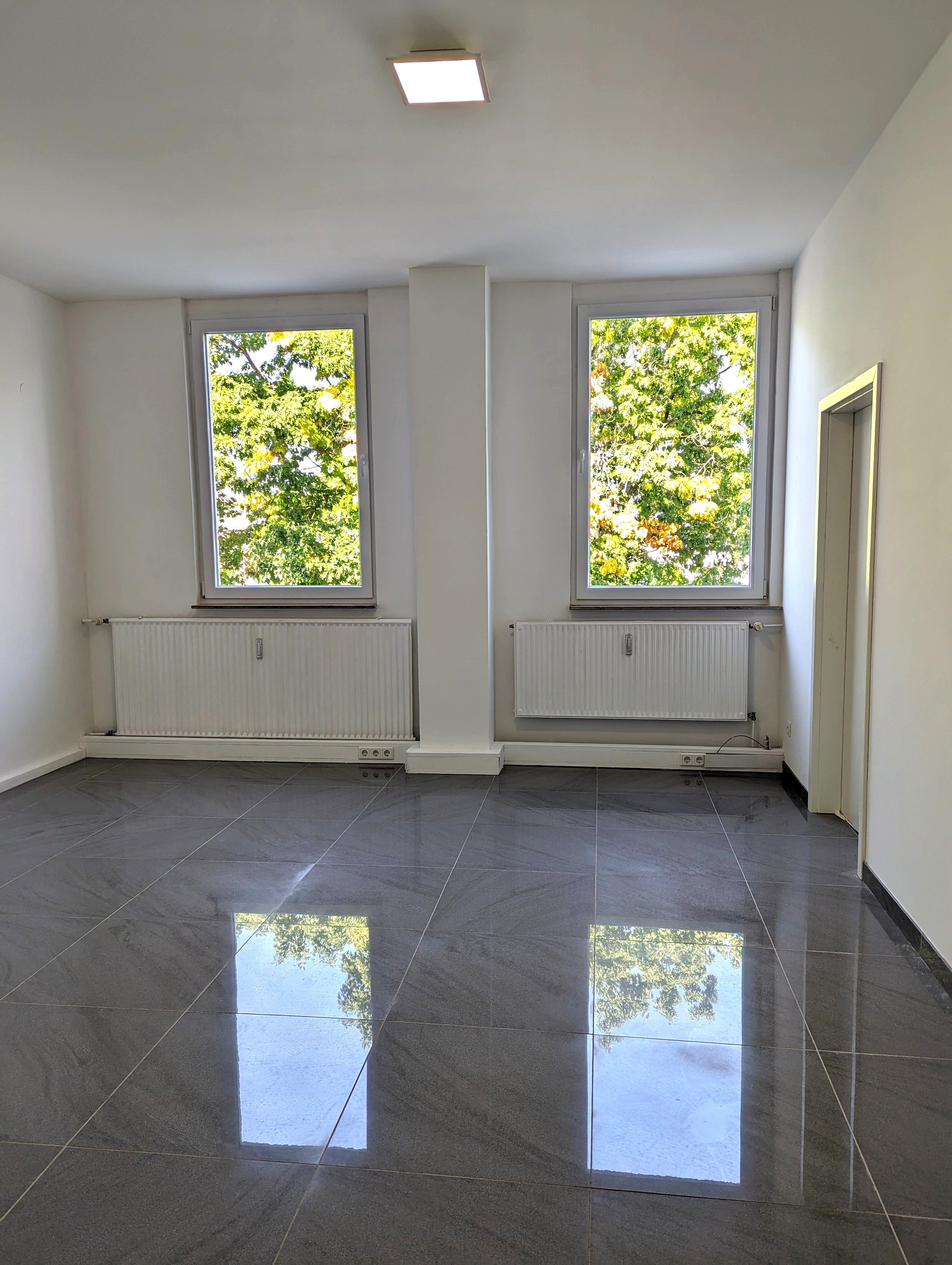 Bürofläche zur Miete provisionsfrei 6,50 € 4 Zimmer 53 m²<br/>Bürofläche Schafhof Nürnberg 90411