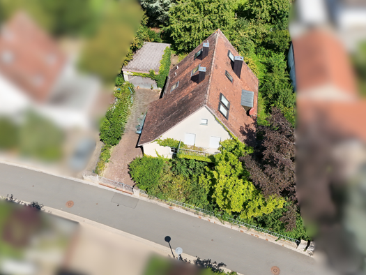 Einfamilienhaus zum Kauf provisionsfrei 10 Zimmer 132,6 m² 674 m² Grundstück frei ab sofort Mainbernheim 97350