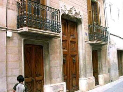 Haus zum Kauf 1.250.000 € 16 Zimmer 960 m² 240 m² Grundstück Tarragona 43000