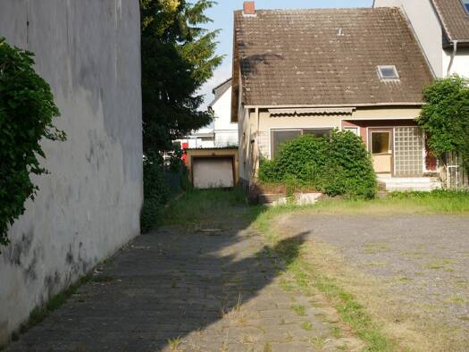 Einfamilienhaus zum Kauf 338.000 € 5 Zimmer 133 m² 500 m² Grundstück frei ab sofort Bergstraße 18 Bad Neuenahr Bad Neuenahr-Ahrweiler 53474