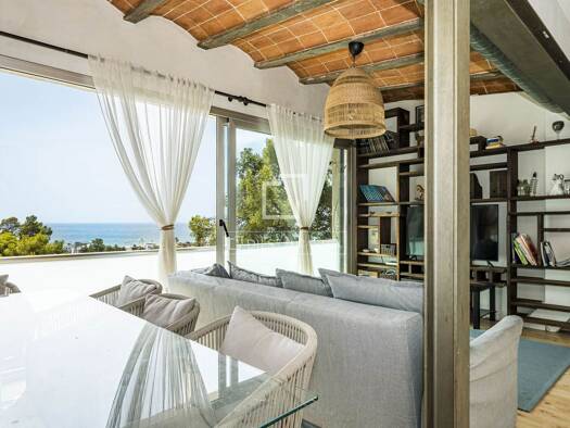 Haus zum Kauf 950.000 € 139 m² 376 m² Grundstück Castelldefels 08860