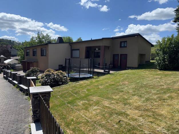 Einfamilienhaus zum Kauf 159.000 € 5 Zimmer 139,9 m² 730 m² Grundstück frei ab sofort Mittelberg 7 Wahles Brotterode-Trusetal 98596