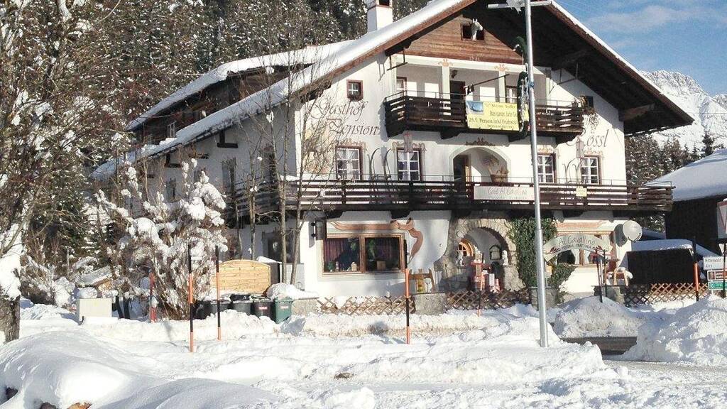 Hotel zum Kauf 2.000.000 € 14 Zimmer 41 Betten 248 m² Gastrofläche Leutasch 6105