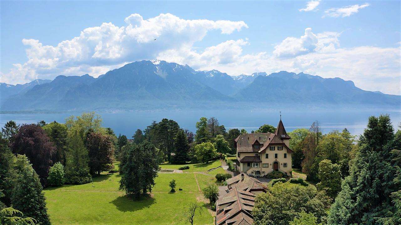 Villa zum Kauf 17.915.765 € 12 Zimmer 800 m²<br/>Wohnfläche 31.000 m²<br/>Grundstück Montreux 1815 VD