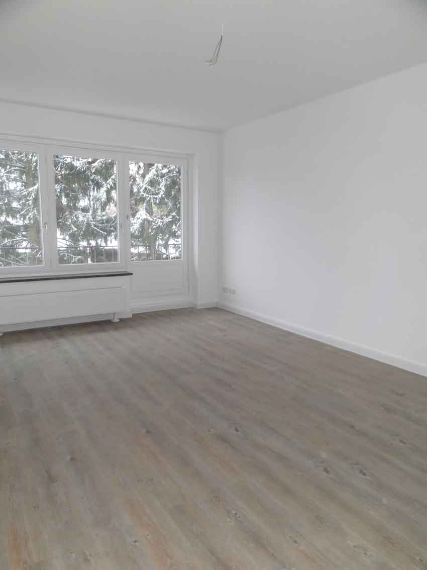 Wohnung zur Miete 500 € 2 Zimmer 43 m²<br/>Wohnfläche 2.<br/>Geschoss 01.03.2025<br/>Verfügbarkeit Bramfeld Hamburg 22177