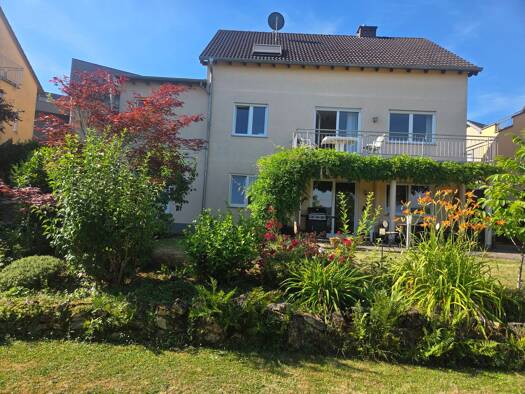 Einfamilienhaus zum Kauf 685.000 € 7 Zimmer 207 m² 738 m² Grundstück frei ab 01.08.2027 Oberbillig 54331