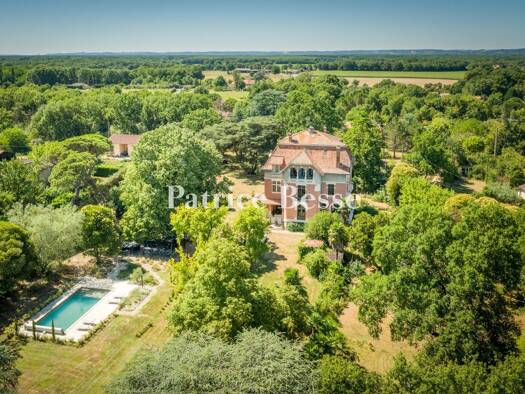 Herrenhaus zum Kauf 1.197.000 € 12 Zimmer 520 m² 17.600 m² Grundstück Lalande Montauban 82000