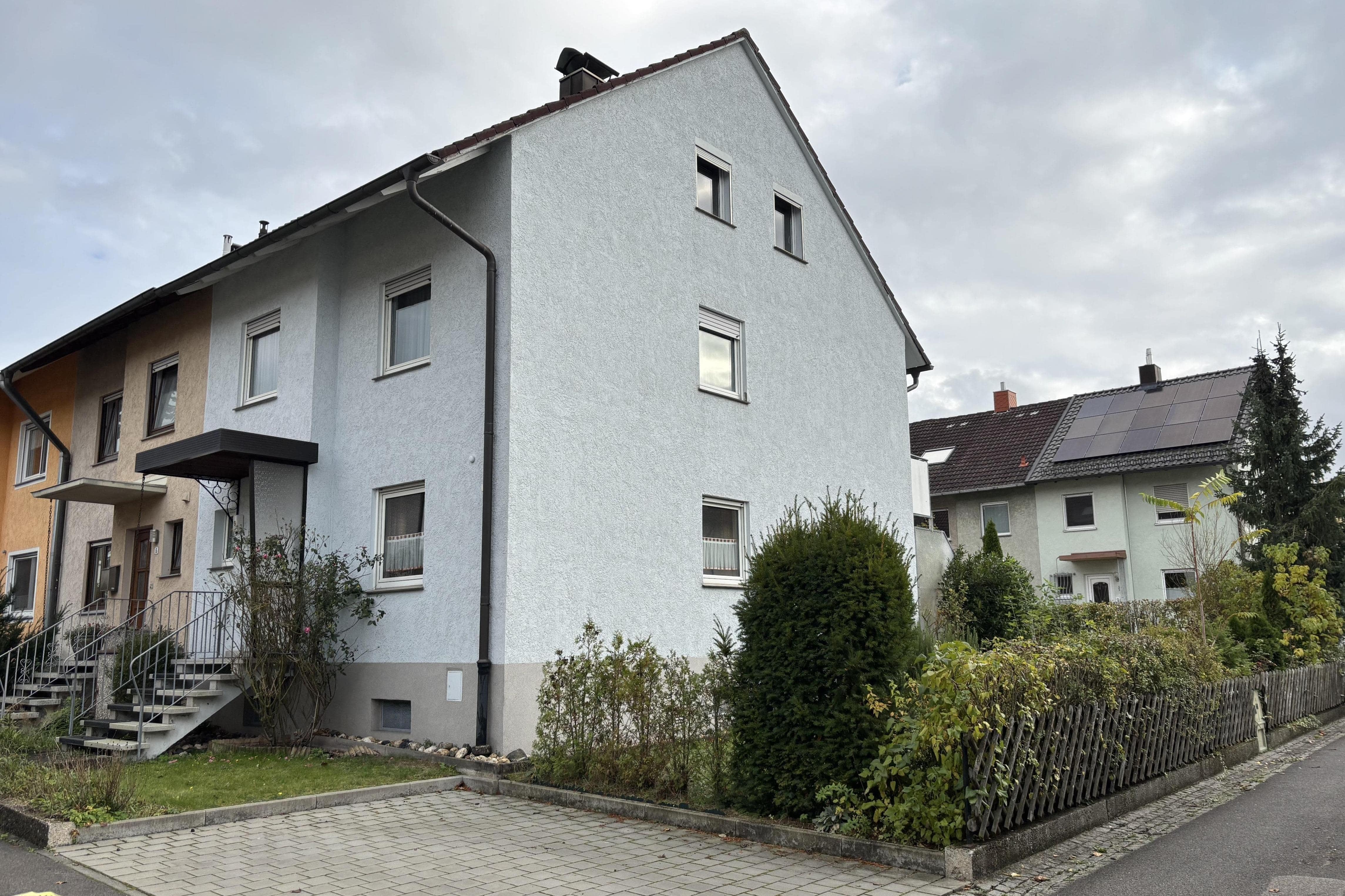 Reihenendhaus zum Kauf 360.000 € 5 Zimmer 103 m²<br/>Wohnfläche 303 m²<br/>Grundstück Hallstadt Hallstadt 96103