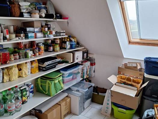 Doppelhaushälfte zum Kauf 199.000 € 4 Zimmer 117 m² 455 m² Grundstück frei ab sofort Harburg Harburg (Schwaben) 86655